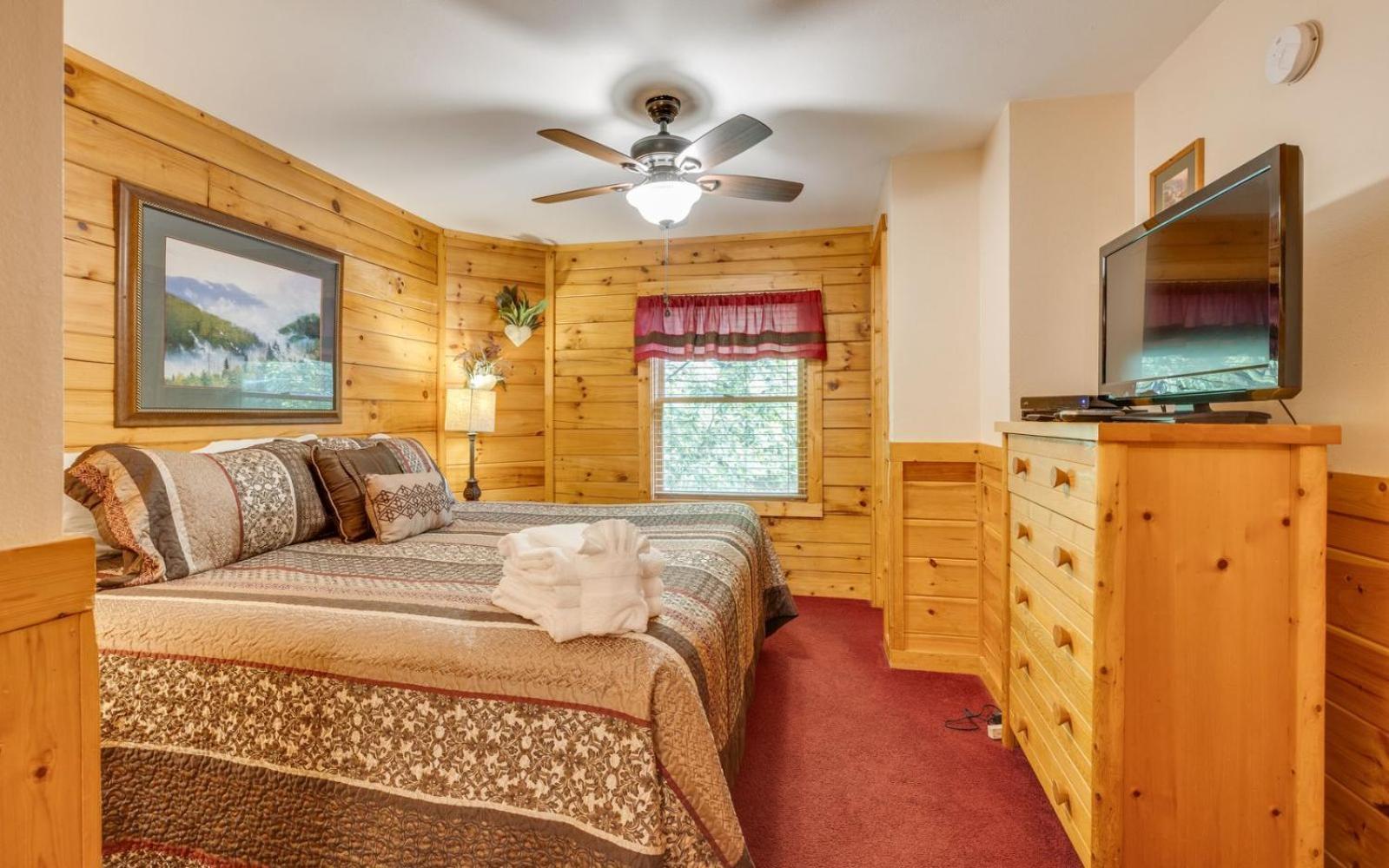 Hugs N Kisses Pool Table Hot Tub Pool Table Community Pool Close To Downtown Gatlinburg Luaran gambar