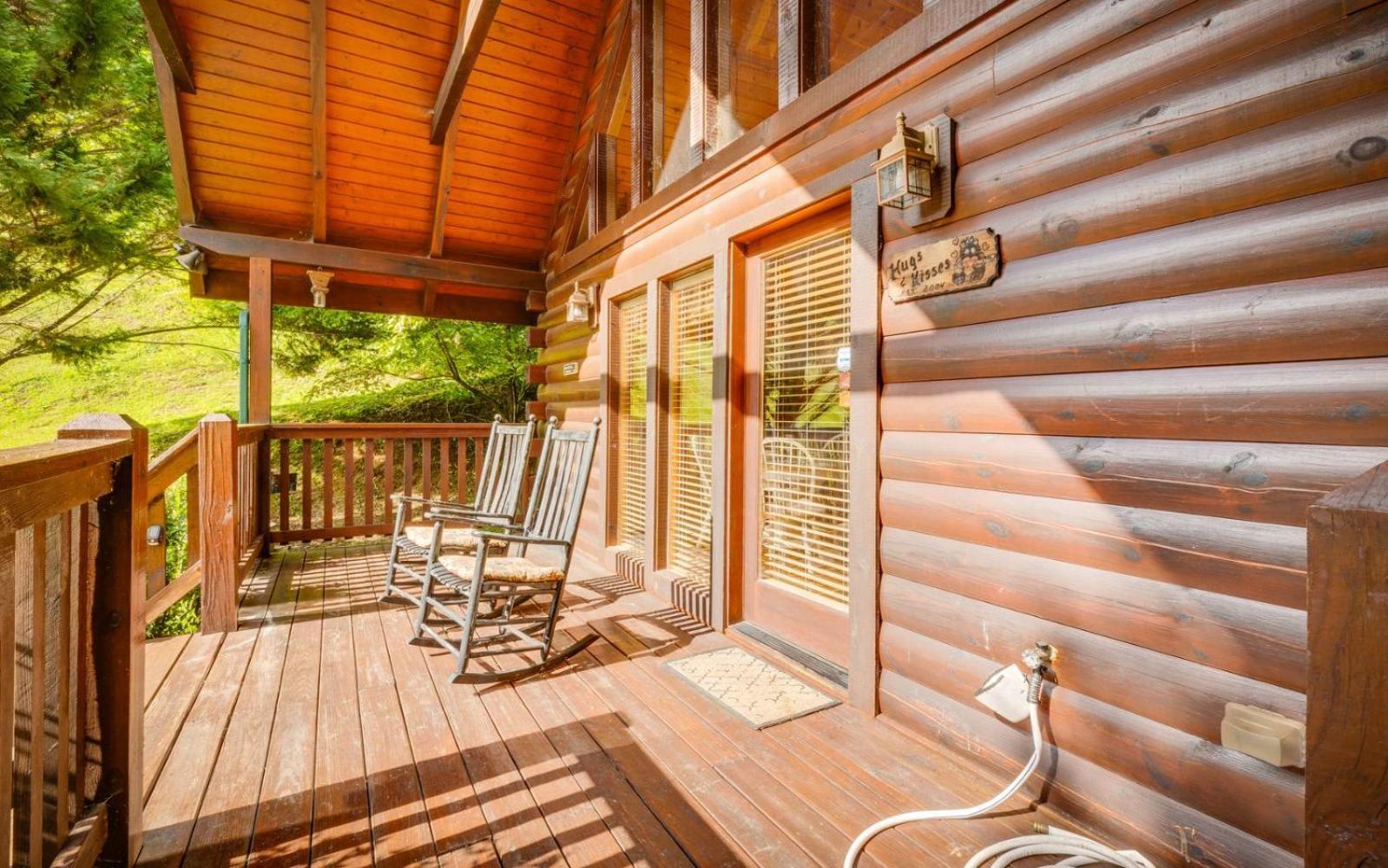 Hugs N Kisses Pool Table Hot Tub Pool Table Community Pool Close To Downtown Gatlinburg Luaran gambar